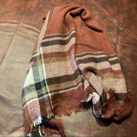 Maroon Plaid Fringe Blanket Scarf - Picture 2 of 5